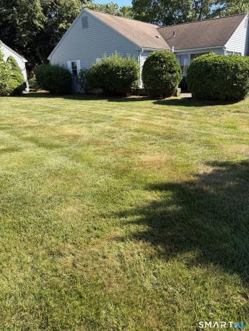 28 Downing Way Madison CT 06443