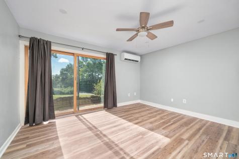 8-G Country Squire Drive Cromwell CT 06416