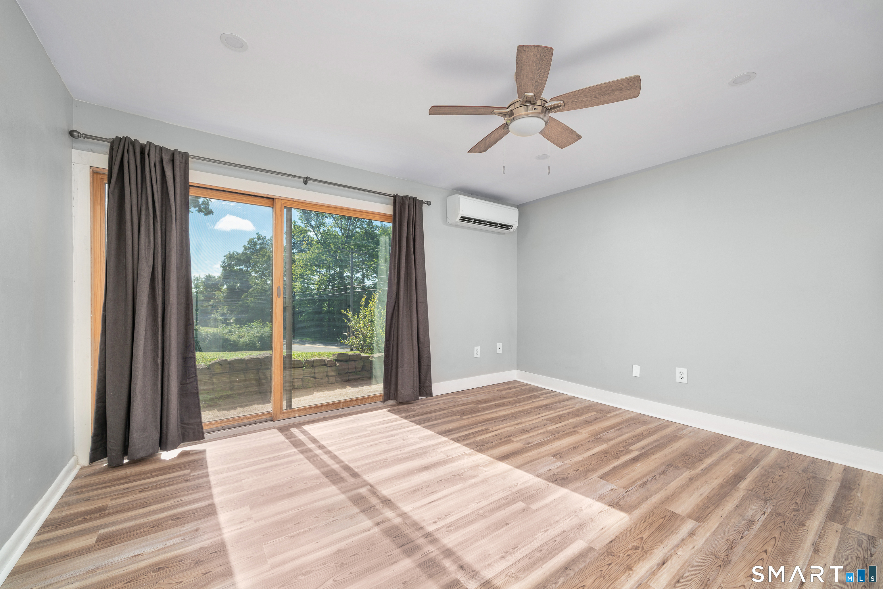 8-G Country Squire Drive Cromwell CT 06416