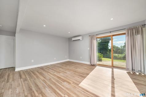 8-G Country Squire Drive Cromwell CT 06416