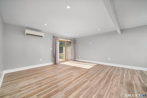 8-G Country Squire Drive Cromwell CT 06416