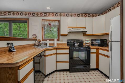 348 Boston Post Road Waterford CT 06385