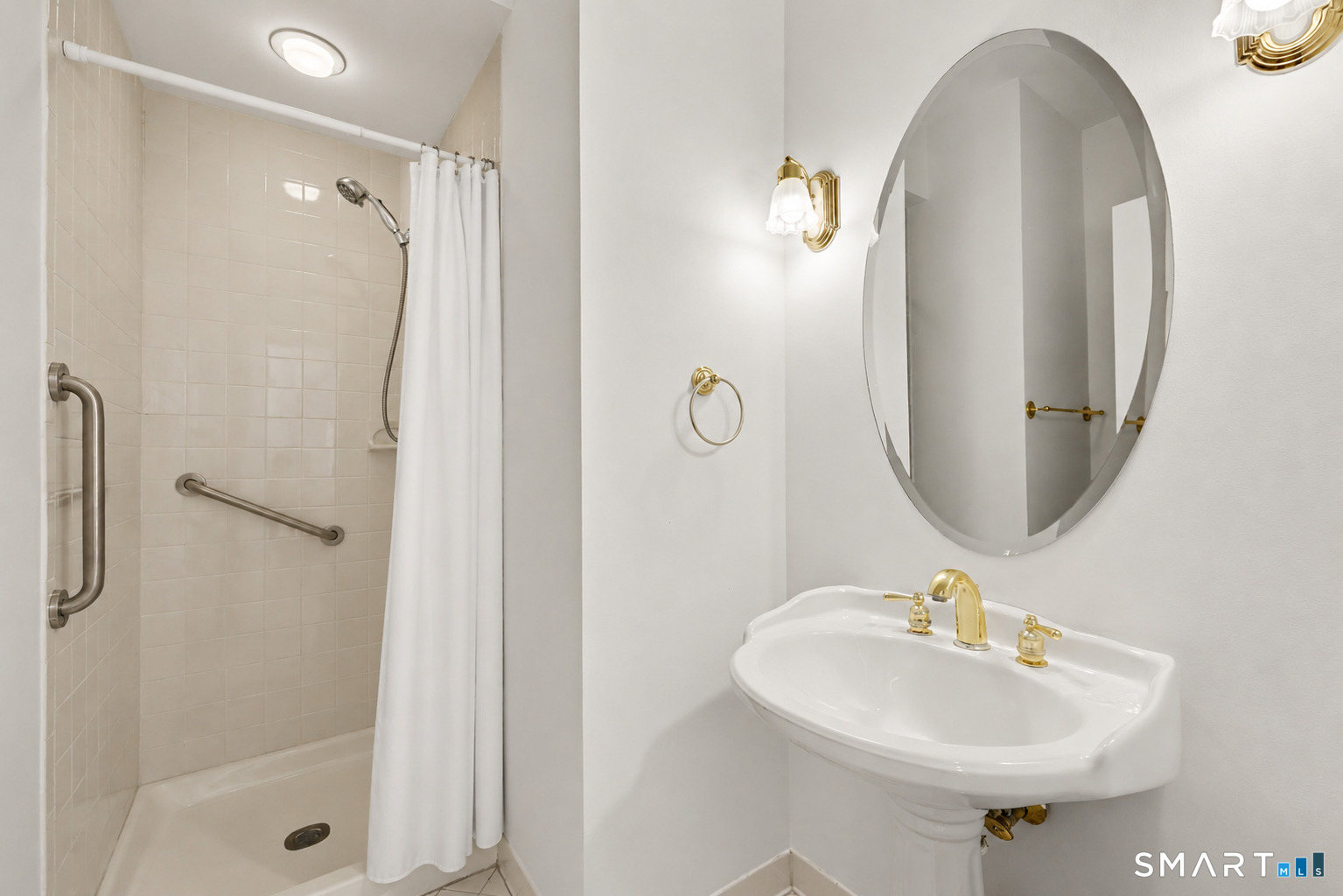 99 Forest Street New Canaan CT 06840