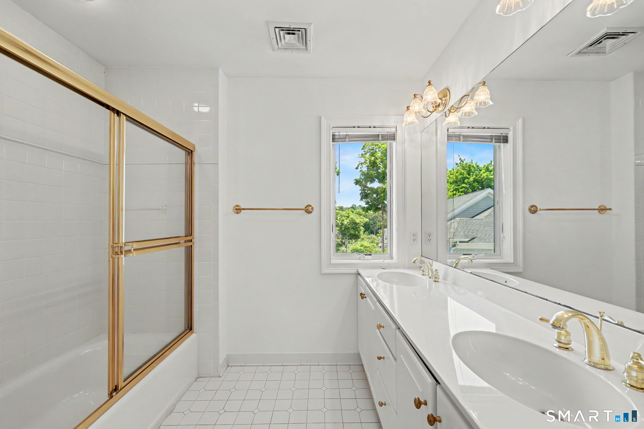 99 Forest Street New Canaan CT 06840
