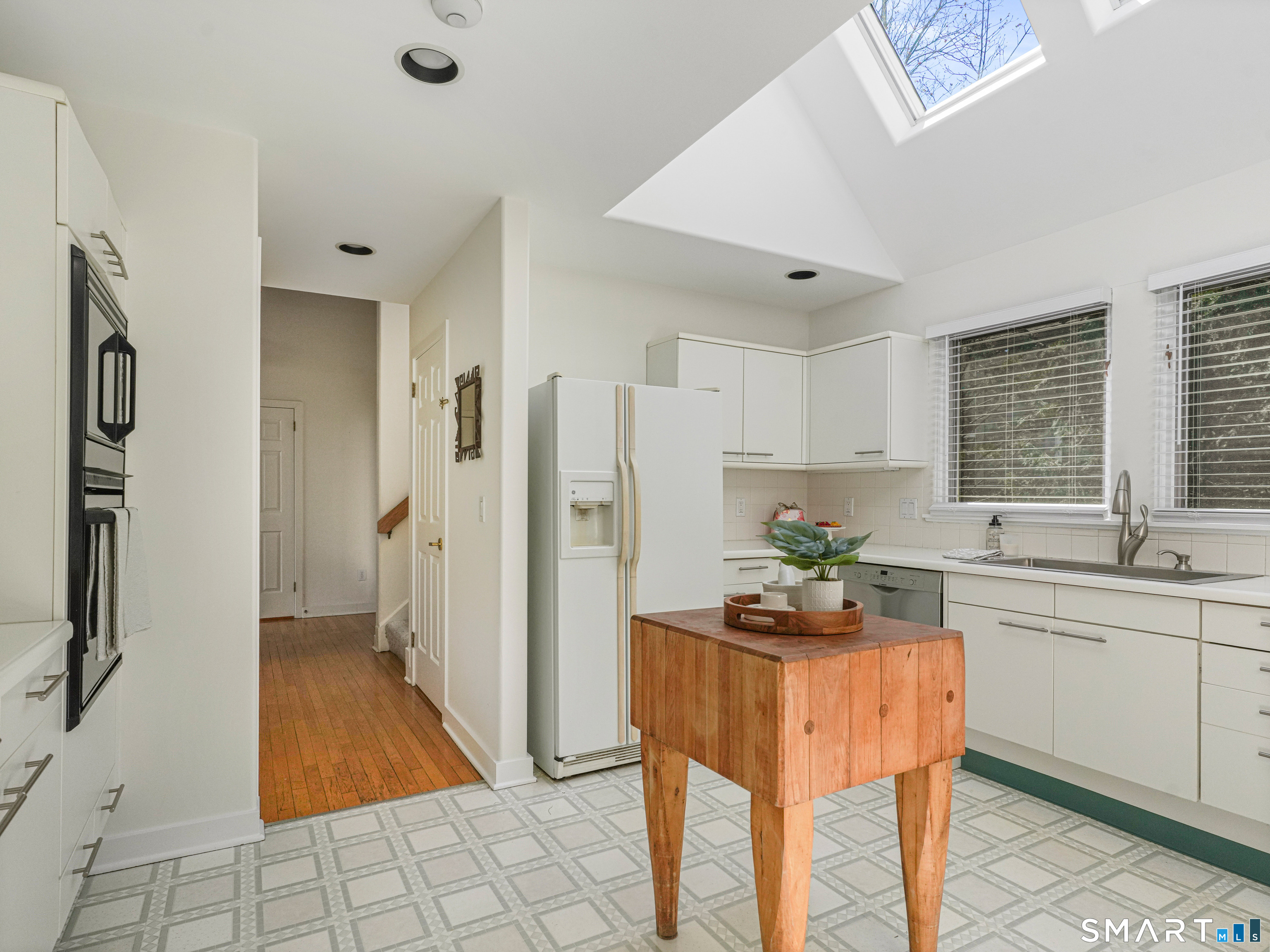 230 New Canaan Avenue Norwalk CT 06850