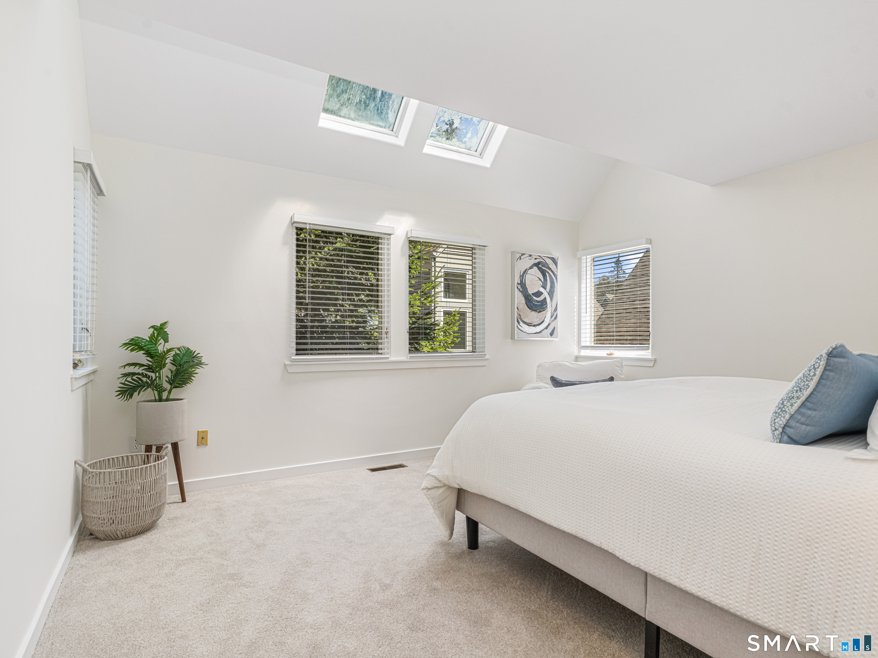 230 New Canaan Avenue Norwalk CT 06850