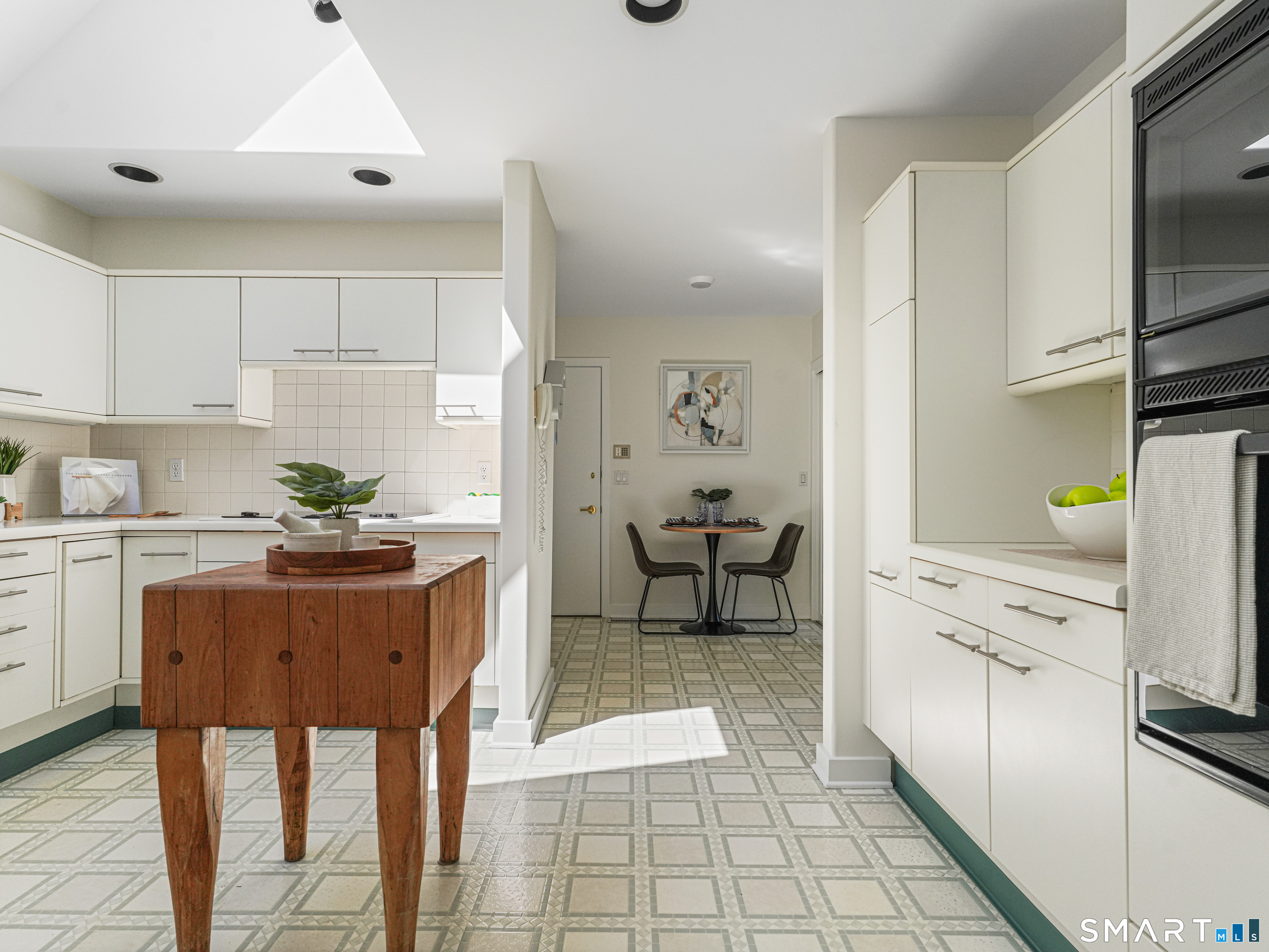 230 New Canaan Avenue Norwalk CT 06850