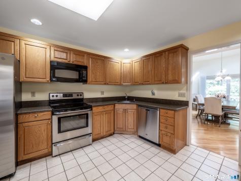 12 Boulevard Drive Danbury CT 06810