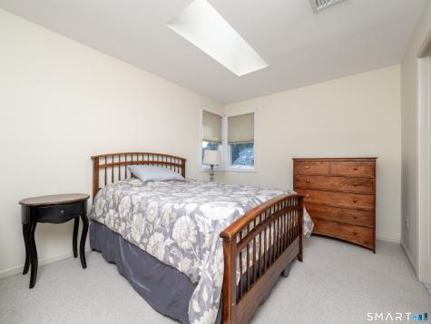 12 Boulevard Drive Danbury CT 06810