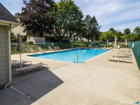 12 Boulevard Drive Danbury CT 06810