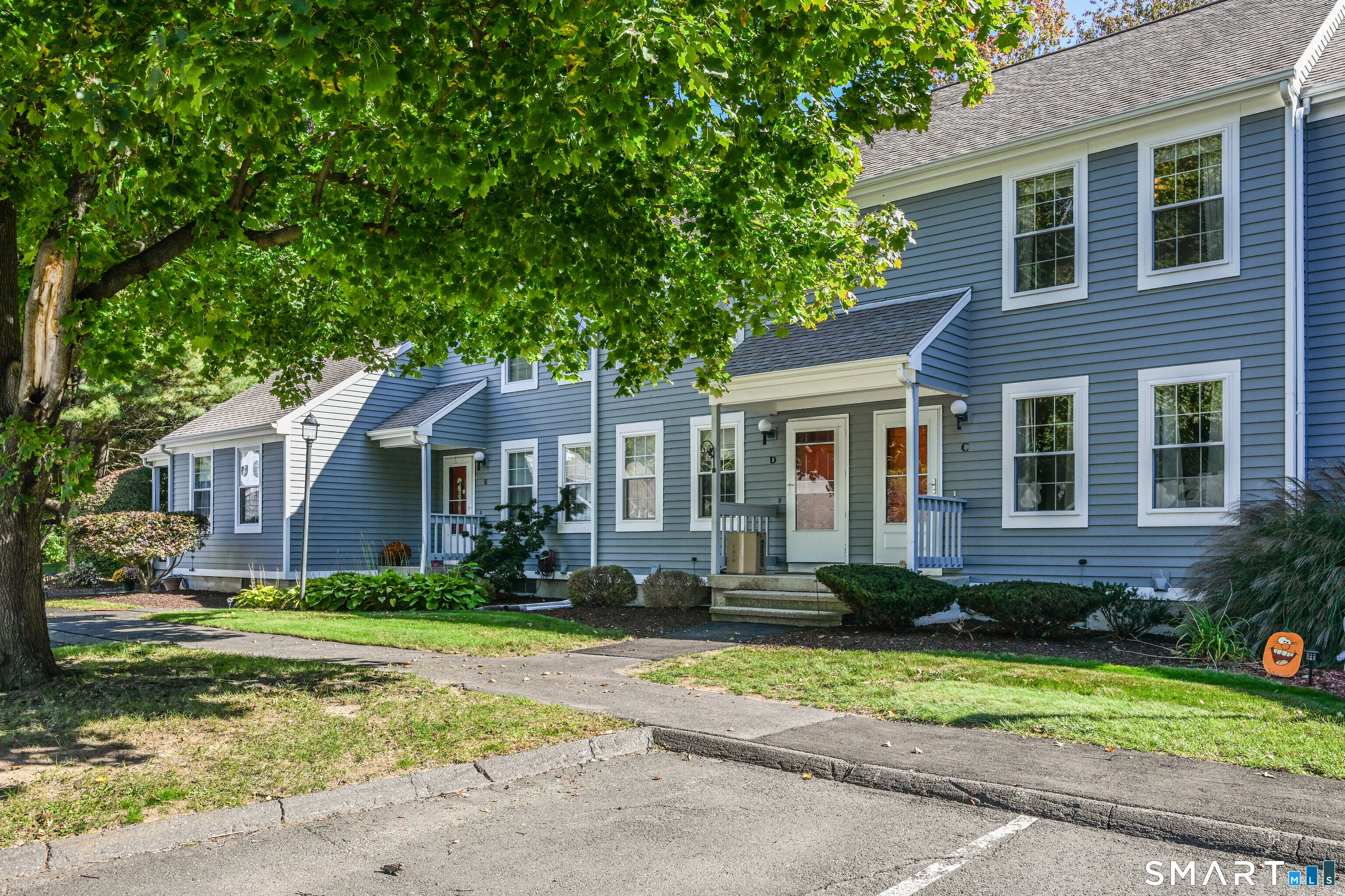 215 Oakland Street Manchester CT 06042