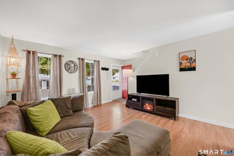 215 Oakland Street Manchester CT 06042