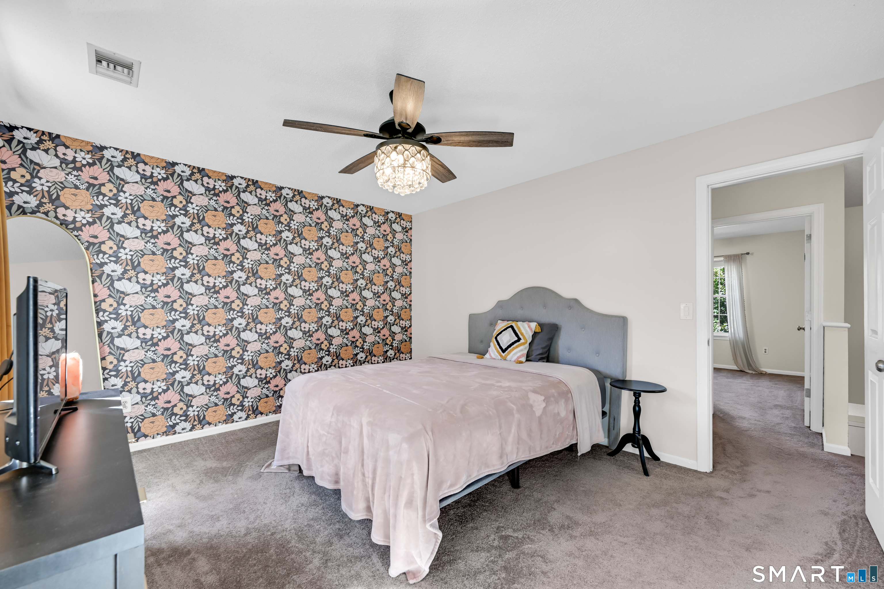 215 Oakland Street Manchester CT 06042