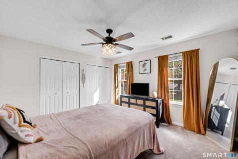 215 Oakland Street Manchester CT 06042
