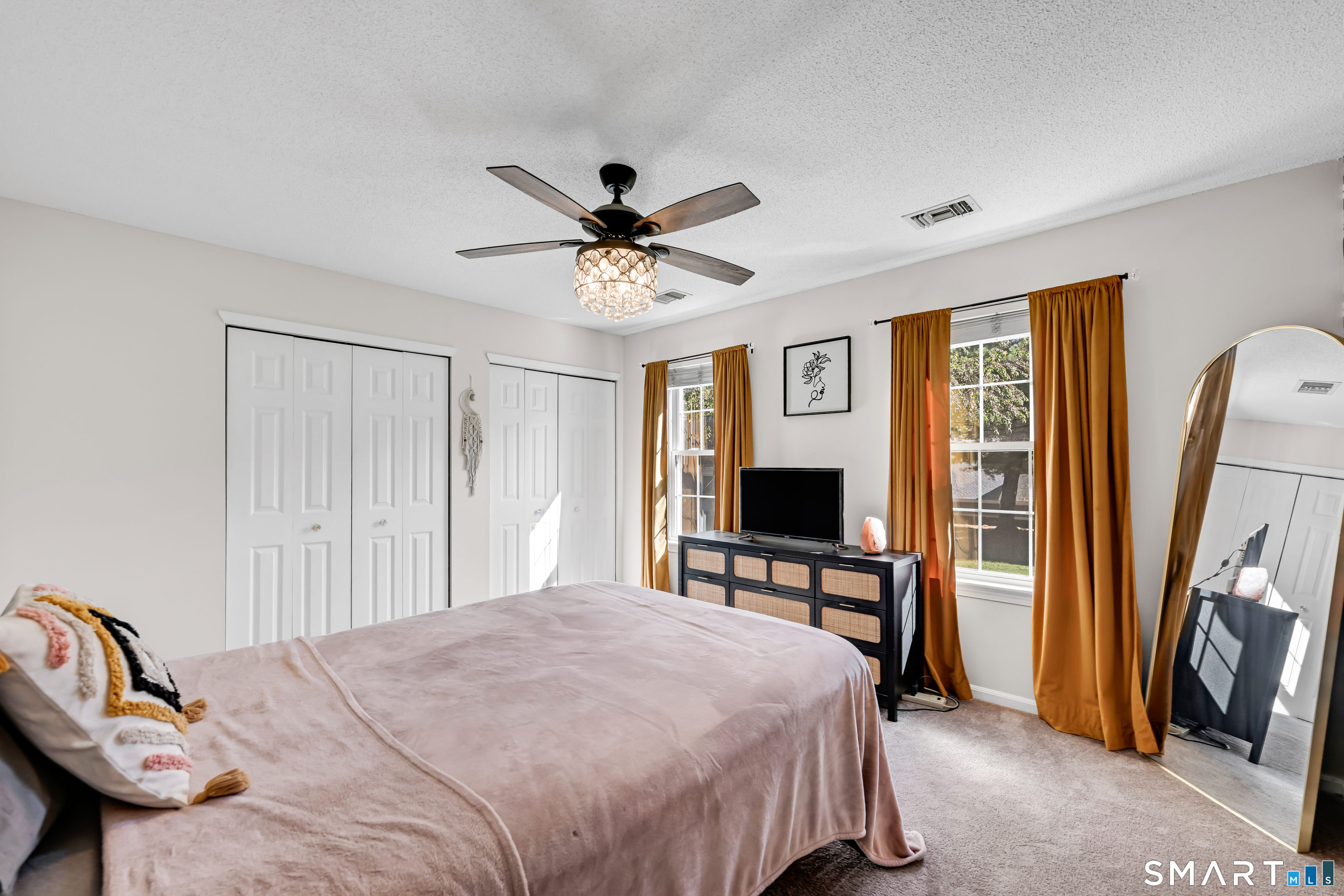 215 Oakland Street Manchester CT 06042