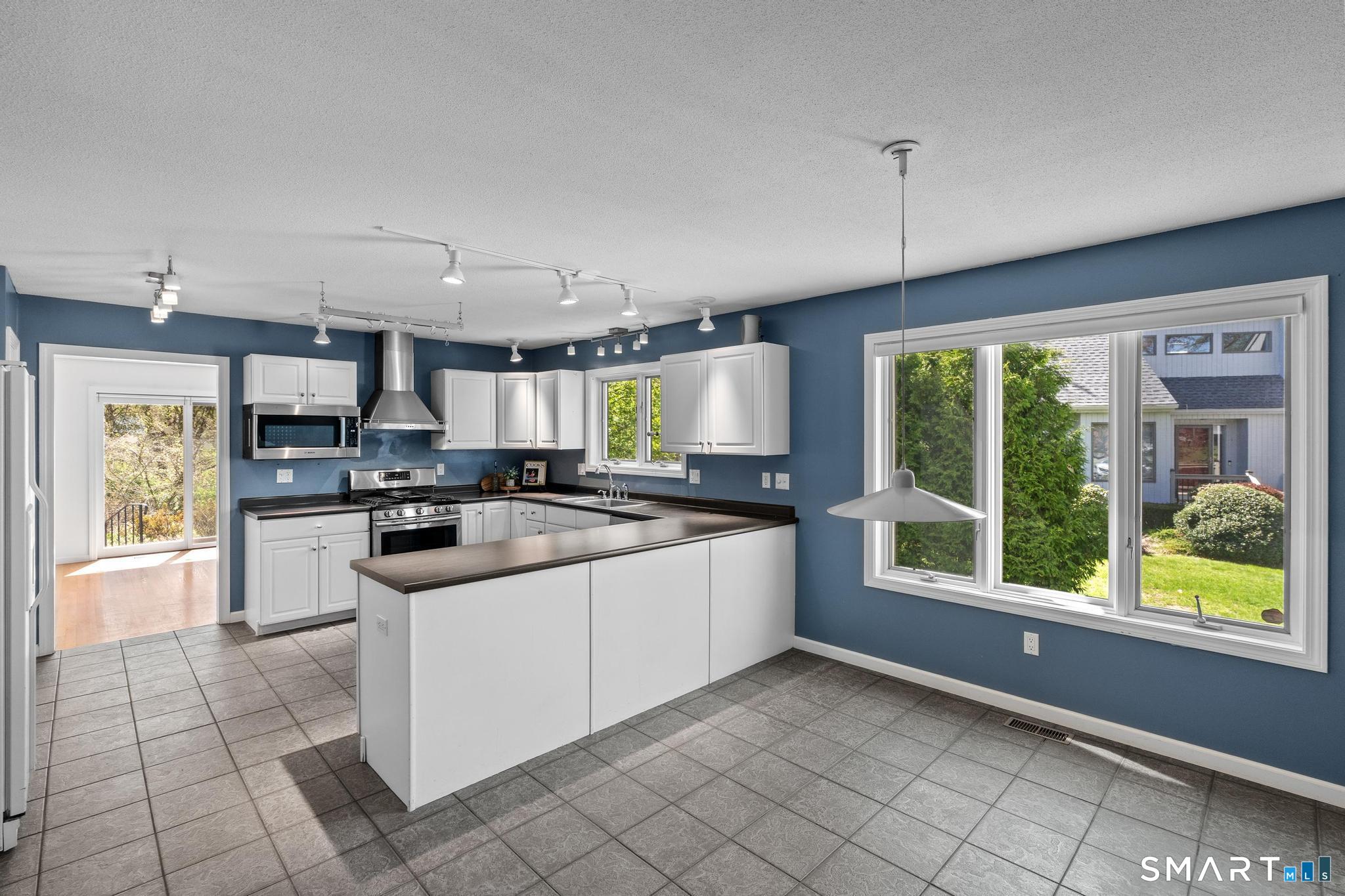 68 Deep Brook Harbor Suffield CT 06078