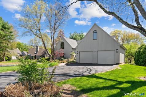 68 Deep Brook Harbor Suffield CT 06078