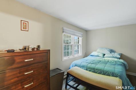 22 Main St Extension Simsbury CT 06081