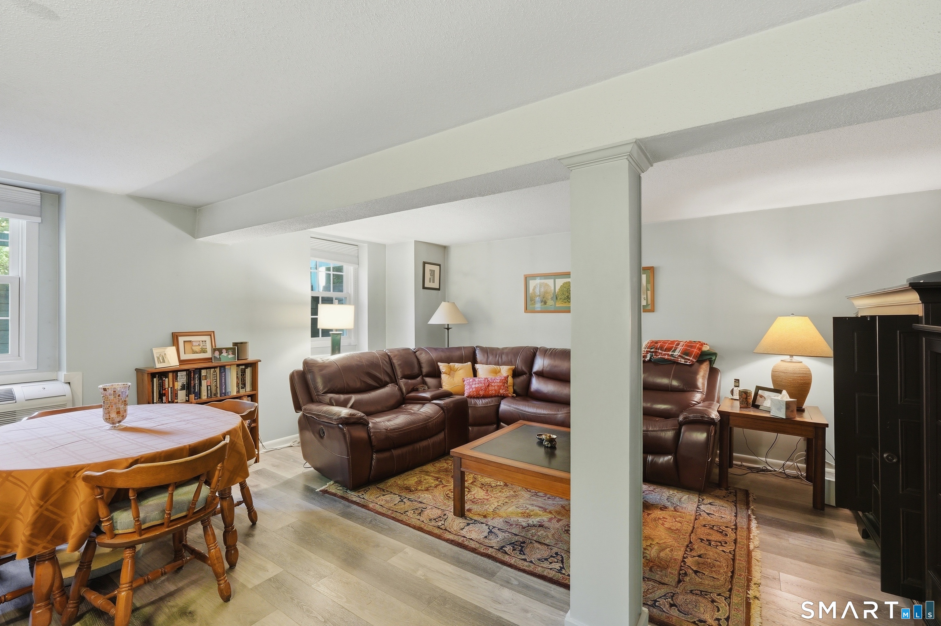 22 Main St Extension Simsbury CT 06081