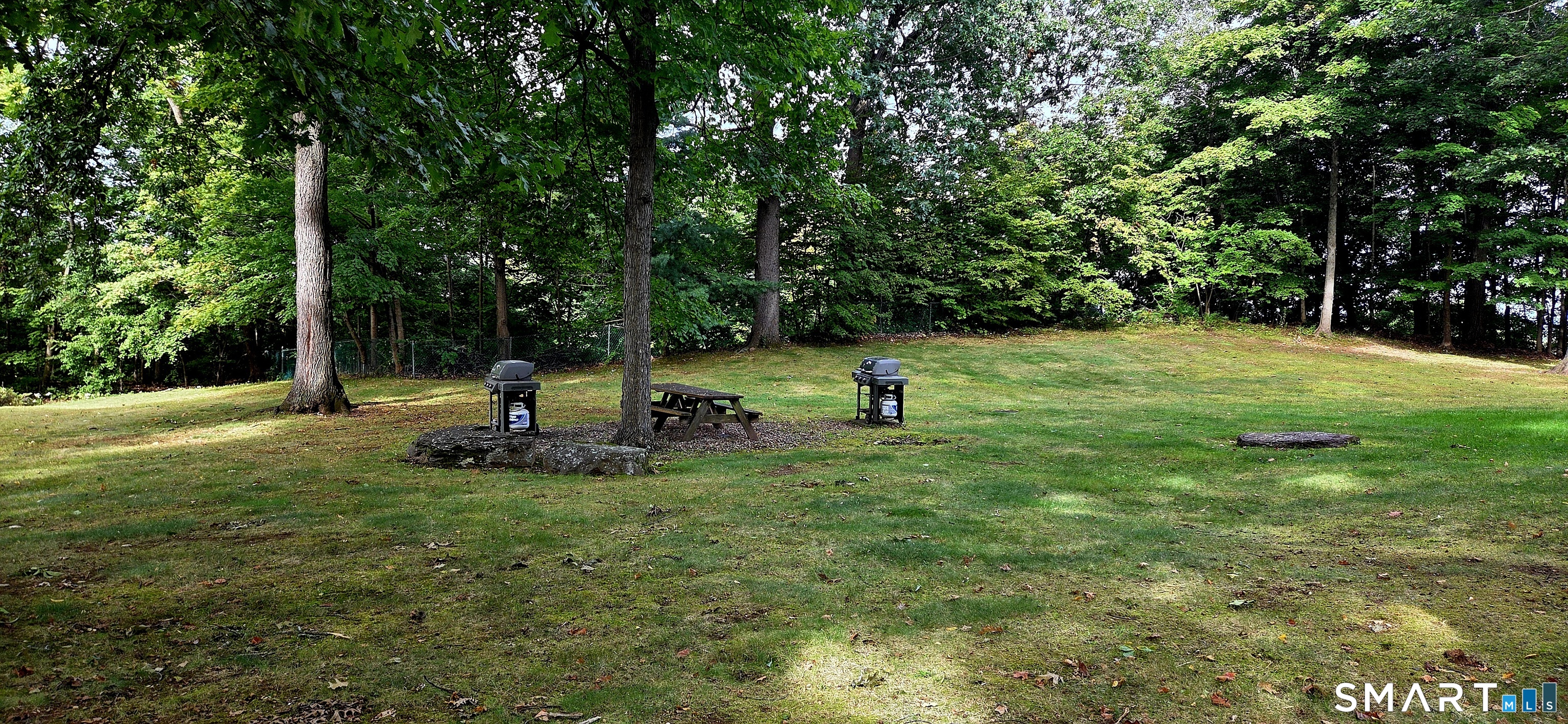 10 Woodsedge Drive Newington CT 06111