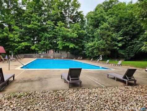 10 Woodsedge Drive Newington CT 06111