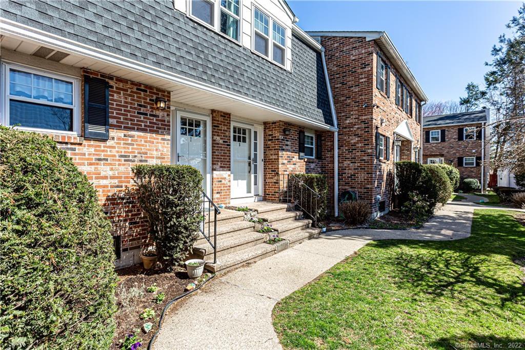 19 Colonial Road Stamford CT 06906