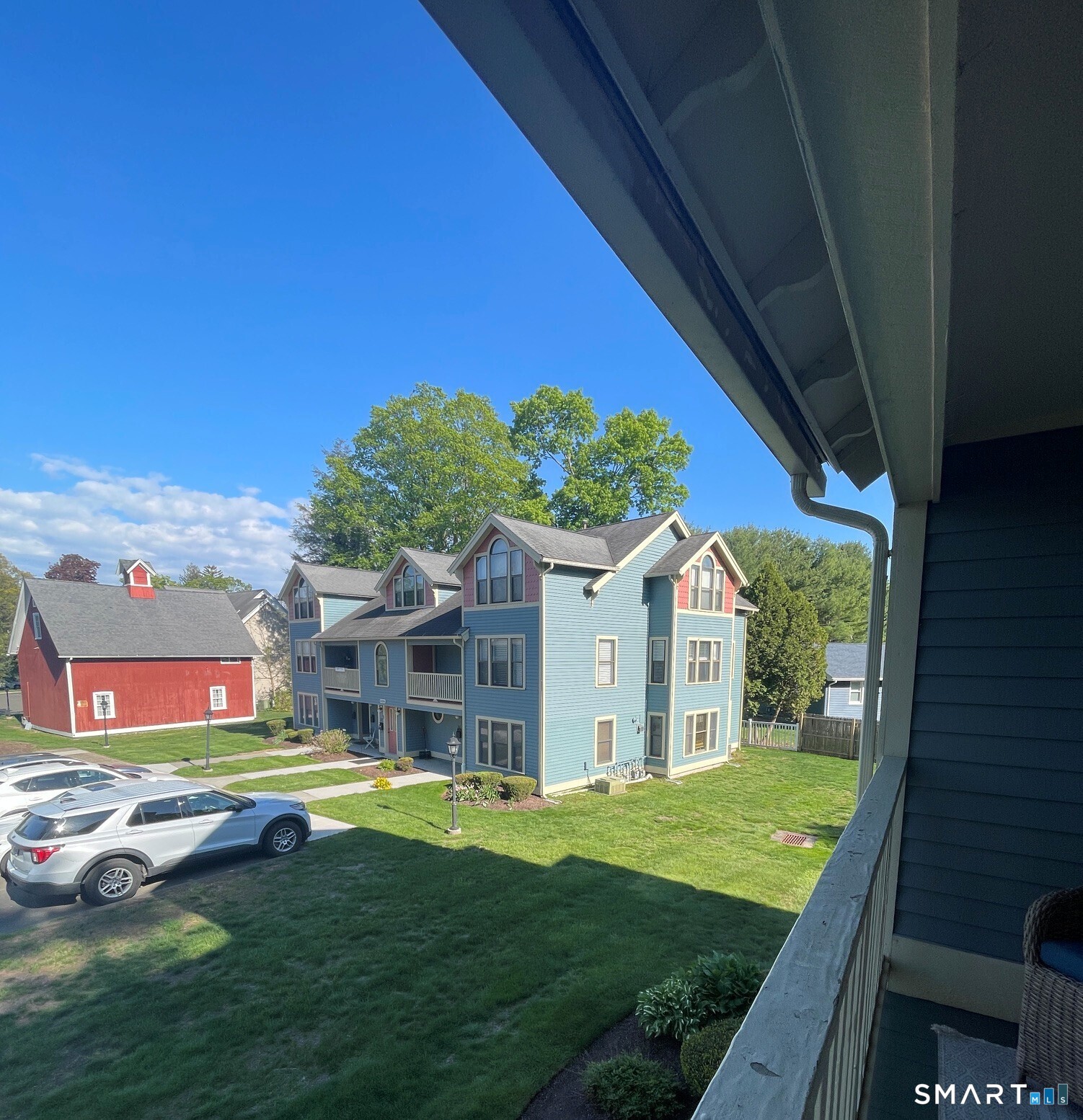3208 Whitney Avenue Hamden CT 06518