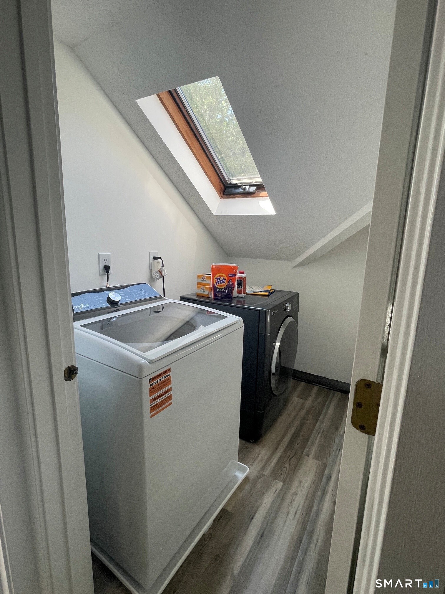 3208 Whitney Avenue Hamden CT 06518