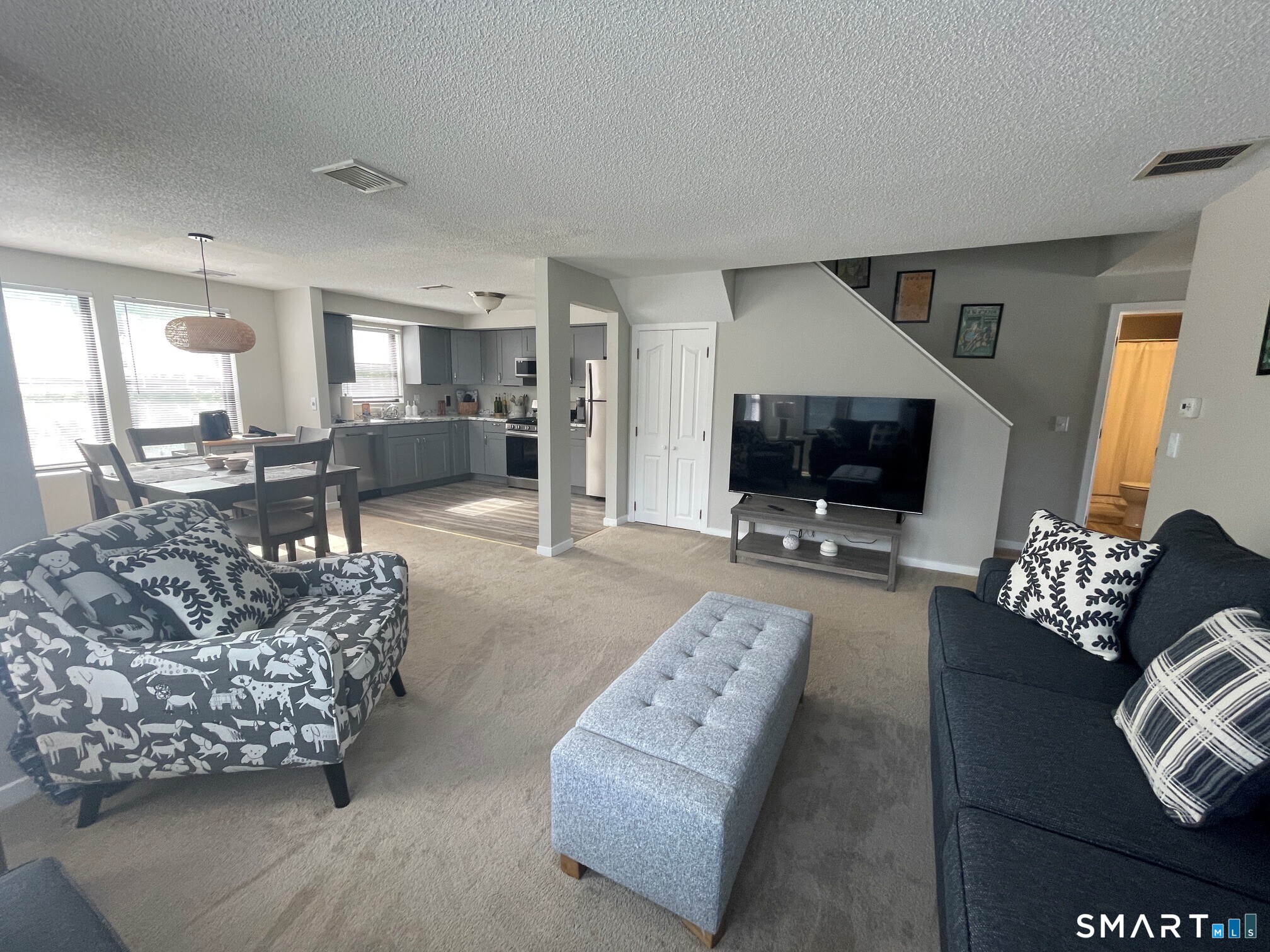 3208 Whitney Avenue Hamden CT 06518