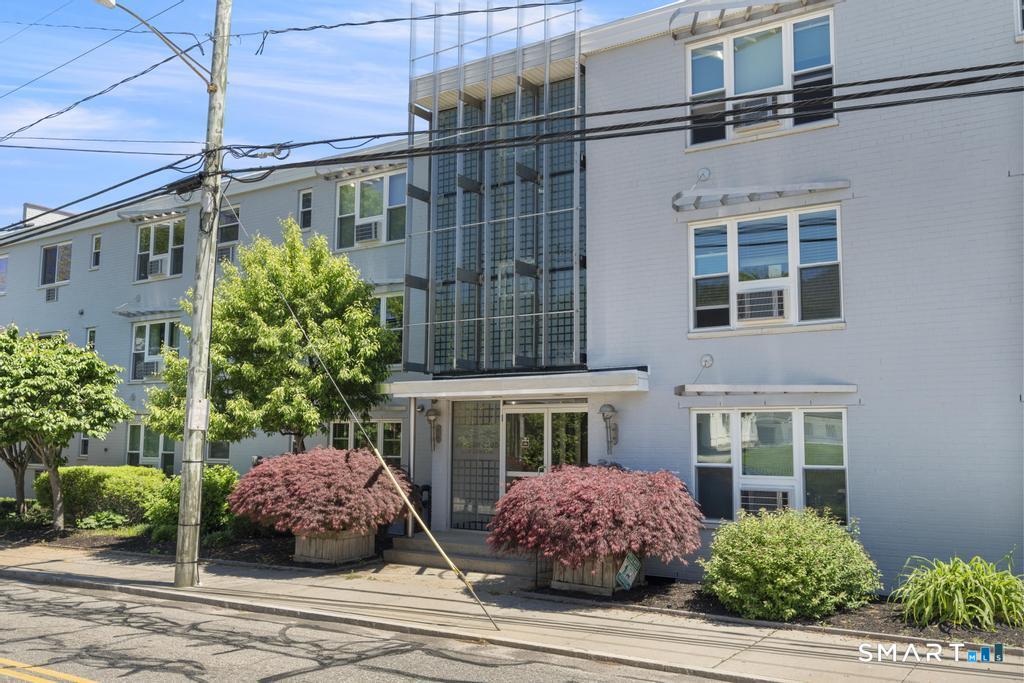 184 Pequot Avenue New London CT 06320