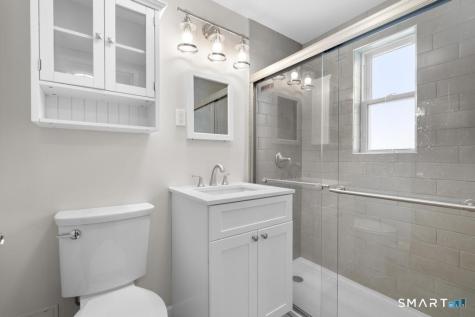 184 Pequot Avenue New London CT 06320
