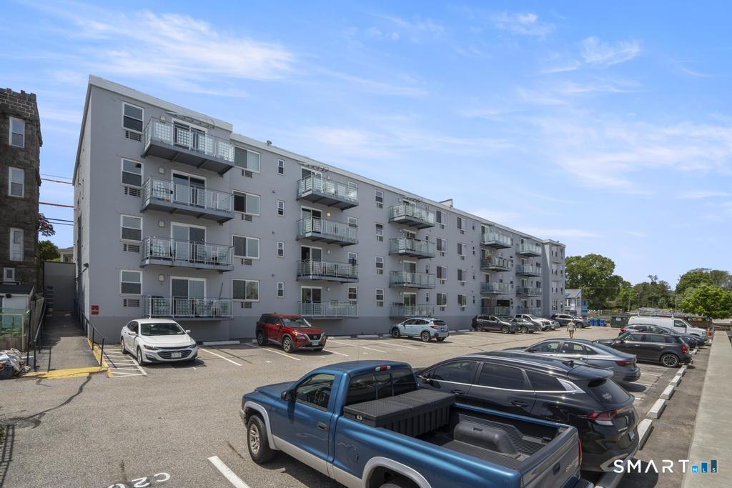 184 Pequot Avenue New London CT 06320