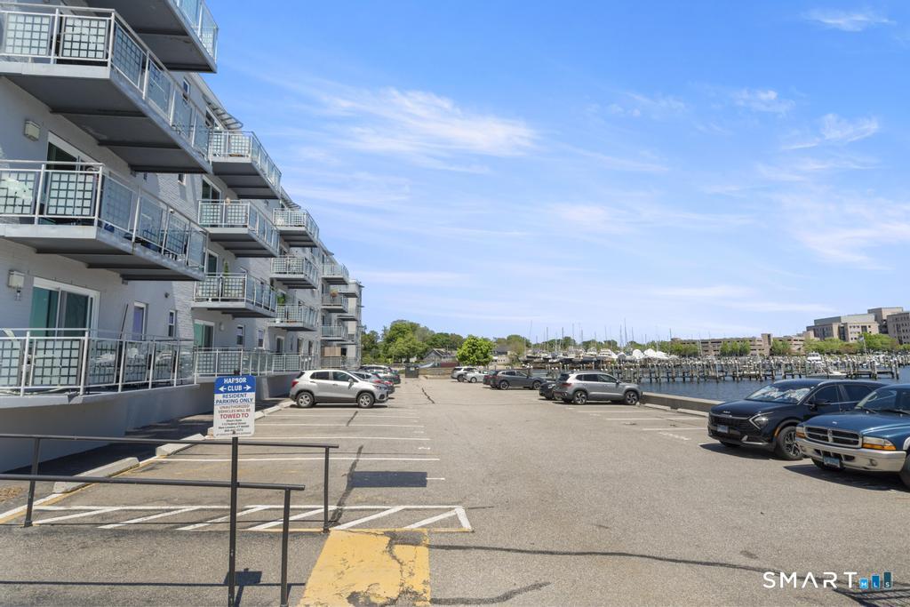 184 Pequot Avenue New London CT 06320