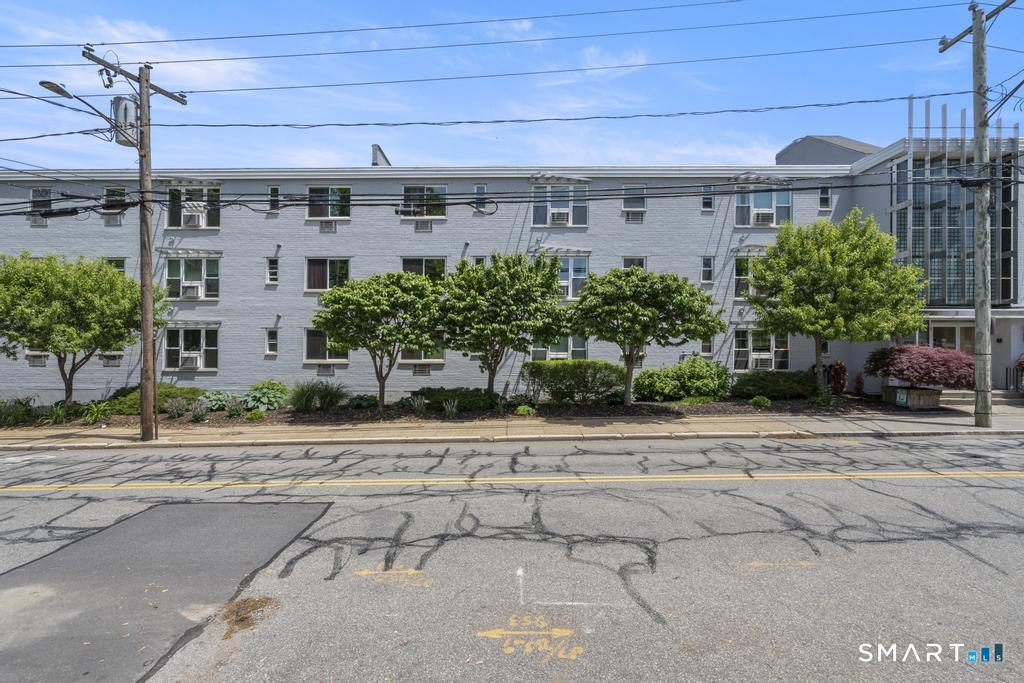 184 Pequot Avenue New London CT 06320