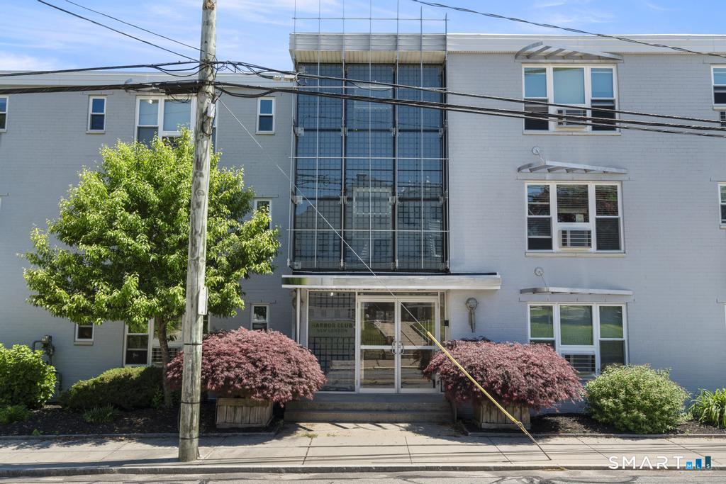 184 Pequot Avenue New London CT 06320