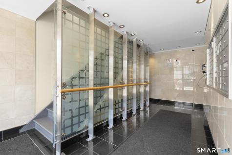 184 Pequot Avenue New London CT 06320