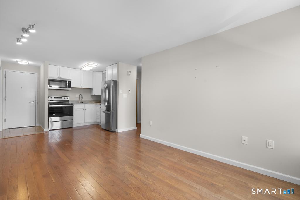 184 Pequot Avenue New London CT 06320