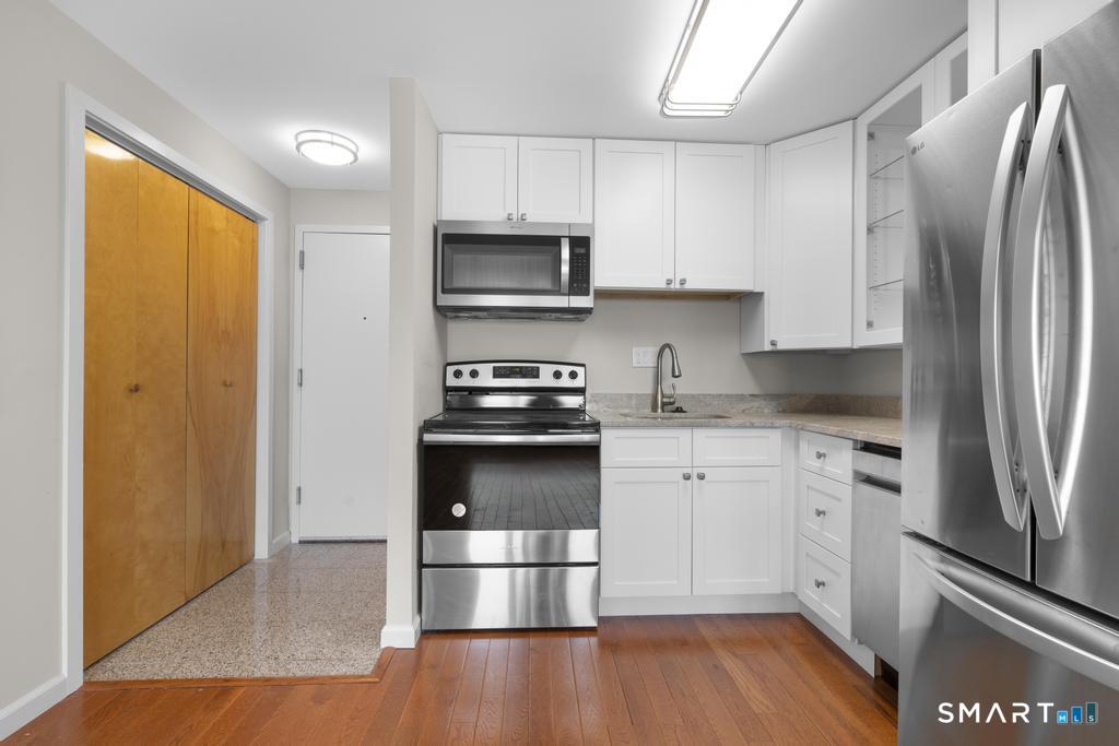 184 Pequot Avenue New London CT 06320