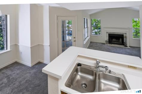 31 High Street East Hartford CT 06118