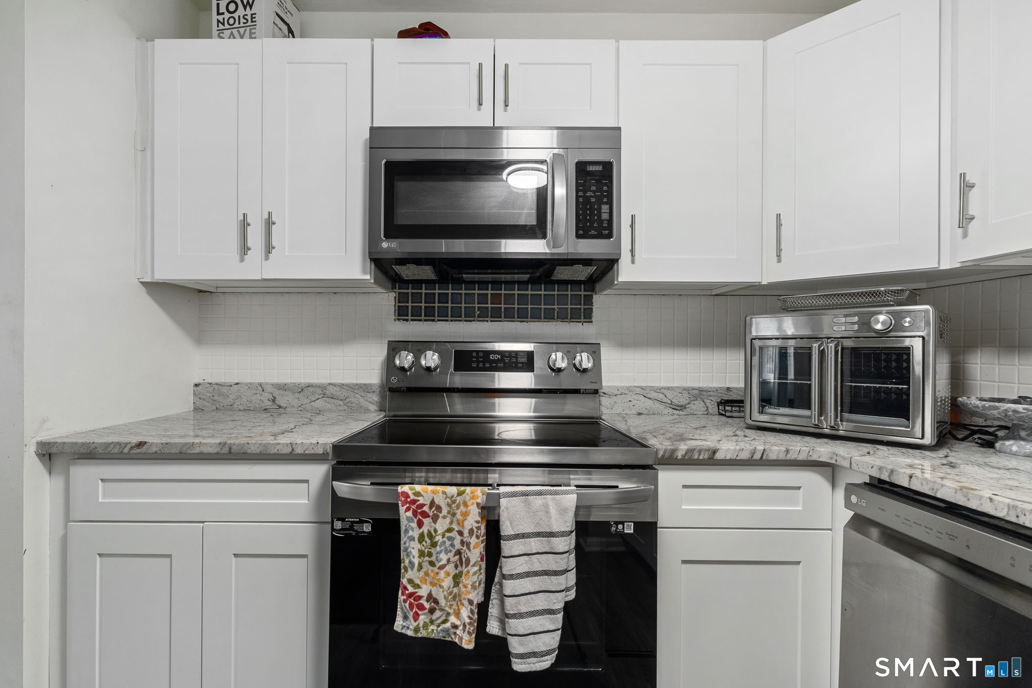 41 Country Hill Road Naugatuck CT 06770