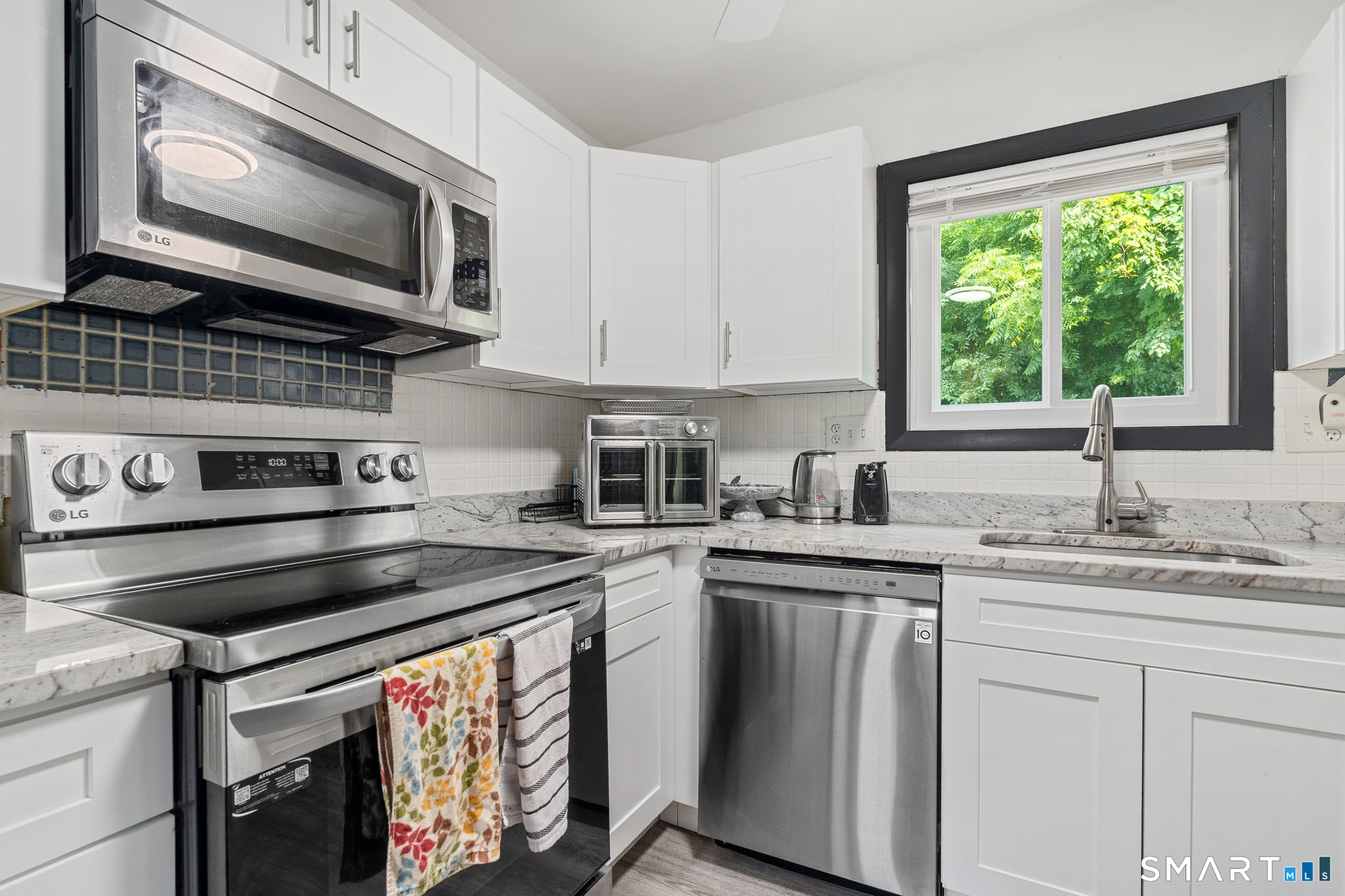 41 Country Hill Road Naugatuck CT 06770
