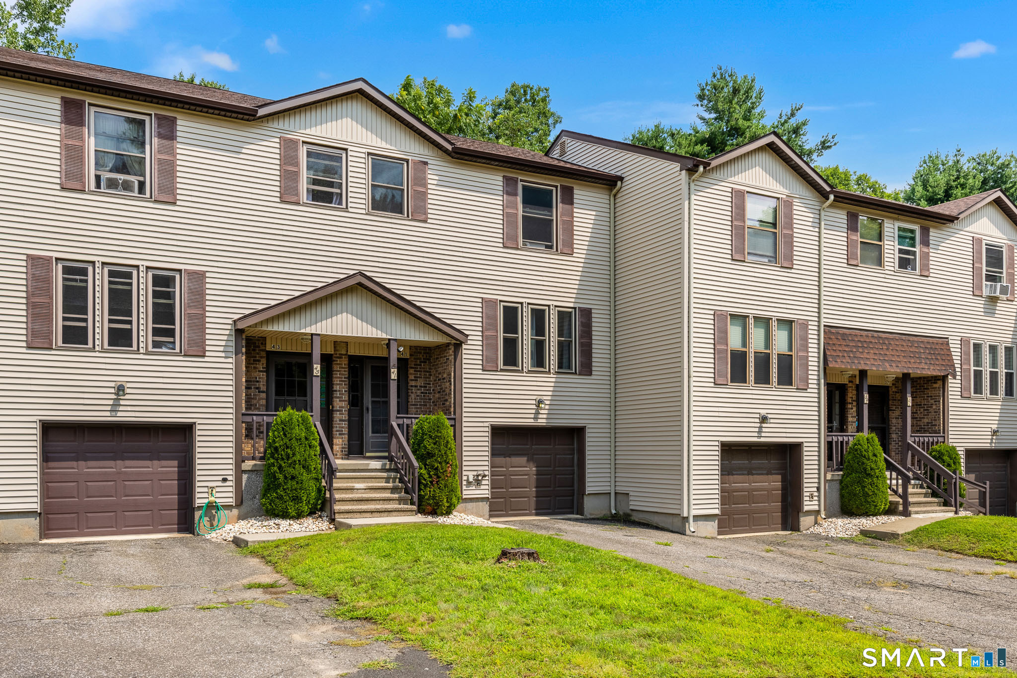 41 Country Hill Road Naugatuck CT 06770
