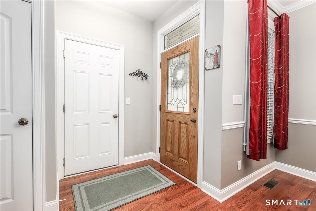 18 Lawrence Avenue Danbury CT 06810