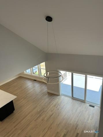 28 Village Circle Guilford CT 06437