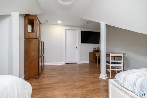 566 Newfield Avenue Stamford CT 06905