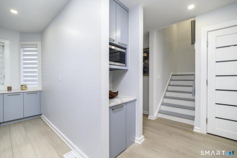 566 Newfield Avenue Stamford CT 06905