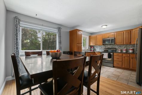 27 Crows Nest Lane Danbury CT 06810
