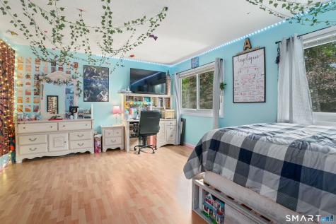 27 Crows Nest Lane Danbury CT 06810