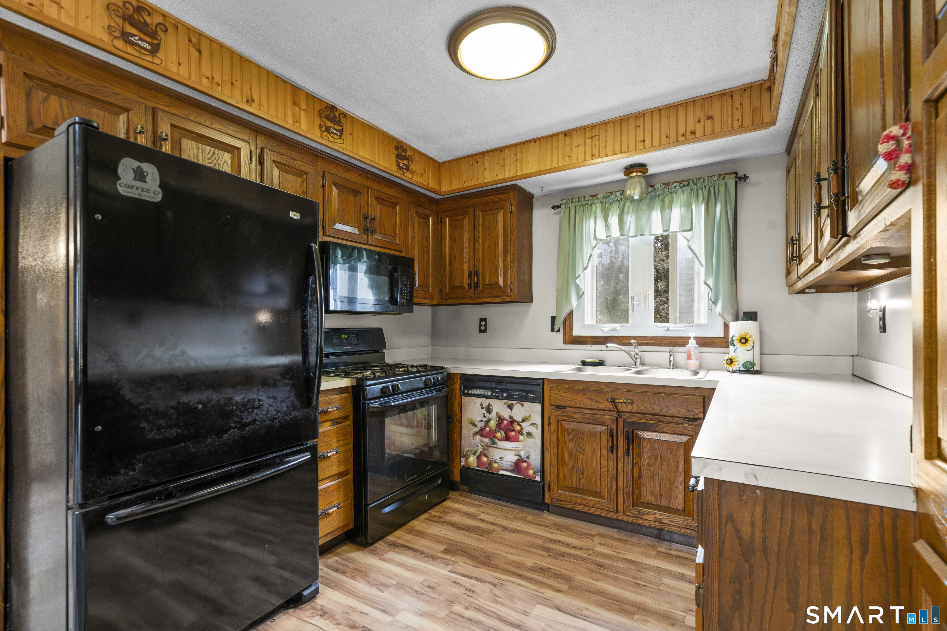 18 David Drive East Windsor CT 06088