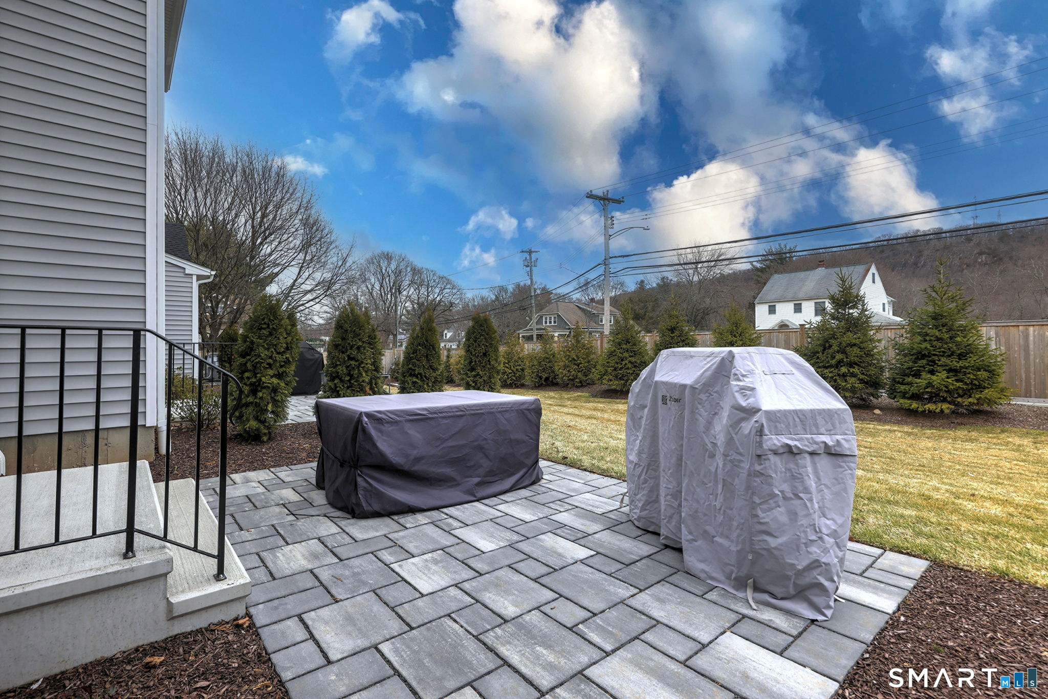 27 Heritage Lane Woodbridge CT 06525